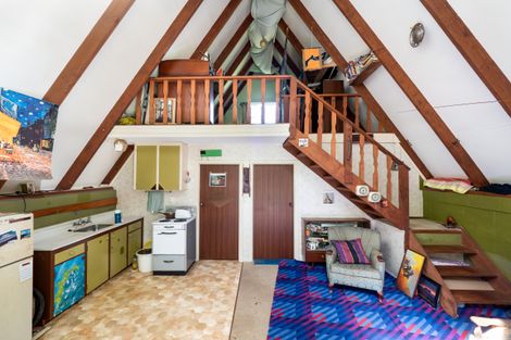 Photo of property in 1101 Dyers Pass Road, Governors Bay, Lyttelton, 8971