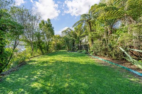 Photo of property in 4 Raynham Way, Silverstream, Upper Hutt, 5019