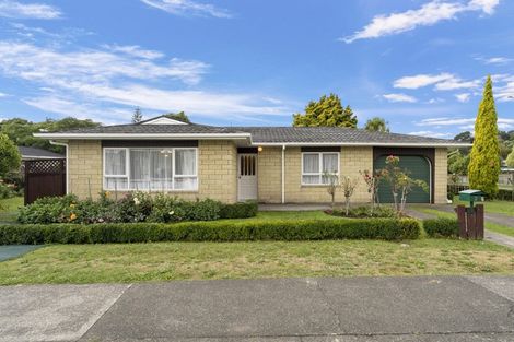 Photo of property in 2 Princeton Road, Raumati Beach, Paraparaumu, 5032