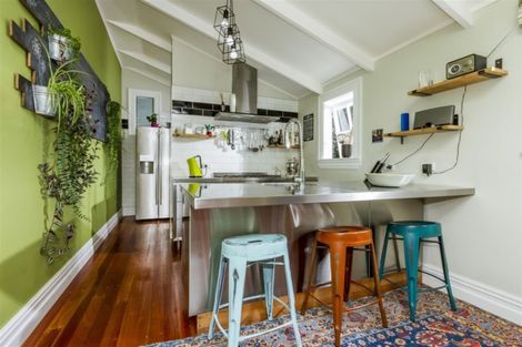 Photo of property in 104 Calliope Road, Stanley Point, Auckland, 0624