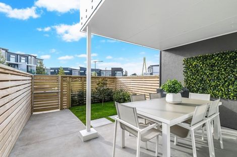 Photo of property in 10 Pottery Crescent, Hobsonville, Auckland, 0618
