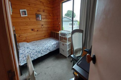 Photo of property in 2/46 Sunnynook Road, Sunnynook, Auckland, 0620