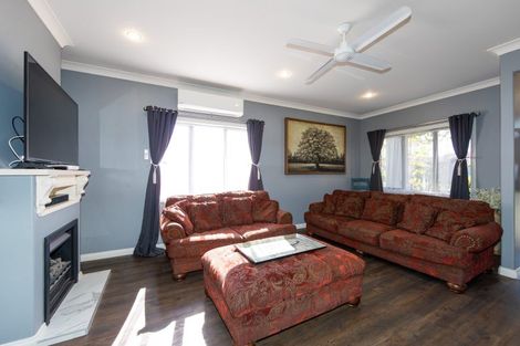 Photo of property in Heynes Place, 24 Heynes Place, Clive, 4102