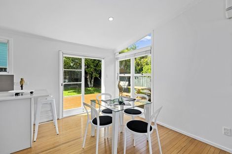 Photo of property in 1/48 Bond Crescent, Forrest Hill, Auckland, 0620