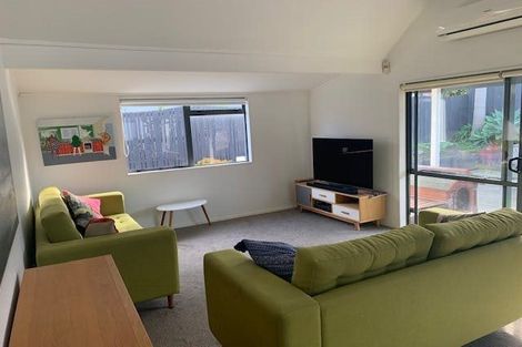 Photo of property in 2/22 Seine Road, Forrest Hill, Auckland, 0620