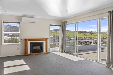Photo of property in 18 Scenic Heights, Acacia Bay, Taupo, 3330