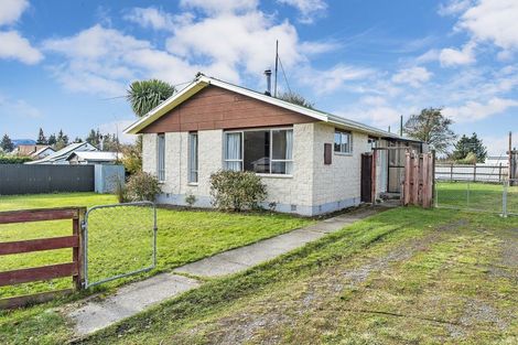 Photo of property in 4 Queen Street, Springfield, 7681