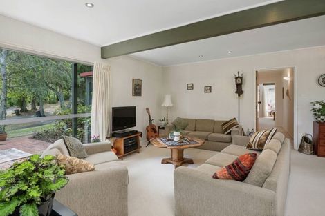 Photo of property in 5 Meanda Gardens, Sunnyhills, Auckland, 2010