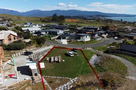 Photo of property in 16 Pohutukawa Place, Pohara, Takaka, 7183