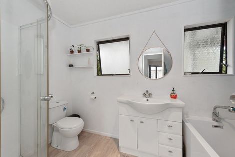 Photo of property in 11 Riley Place, Fitzroy, Hamilton, 3206