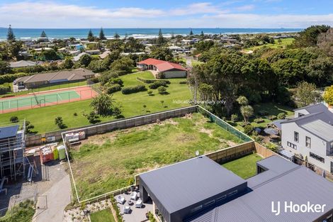 Photo of property in 8 Beau Lane, Waihi Beach, 3611