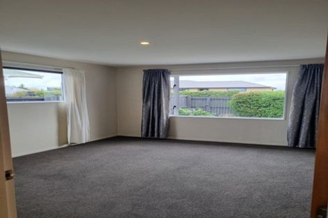 Photo of property in 22 Amberley Beach Road, Amberley, 7410