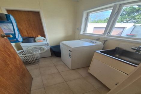 Photo of property in 17 Regent Street, Silverdale, Hamilton, 3216