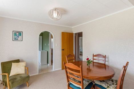 Photo of property in 48a Rewarewa Crescent, Waikanae, 5036