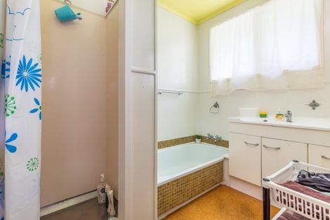 Photo of property in 11 Walden Place, Mangere East, Auckland, 2024