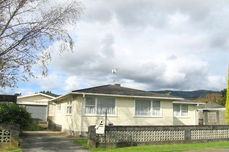 Photo of property in 13 Flavia Grove, Clouston Park, Upper Hutt, 5018