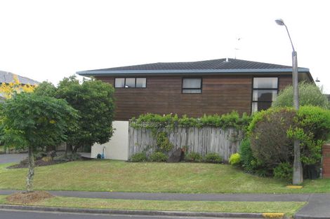 Photo of property in 12 Cherub Place, West Harbour, Auckland, 0618