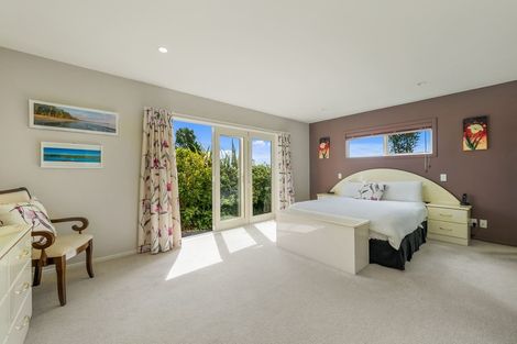 Photo of property in 38 Aspiring Terrace, Aotea, Porirua, 5024