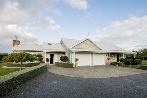 Photo of property in 41 Catra Place, Matangi, Hamilton, 3287