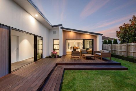 Photo of property in 16 Mays Road, St Albans, Christchurch, 8052