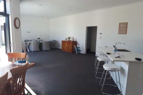 Photo of property in 16 Helen June Avenue, Flagstaff, Hamilton, 3210