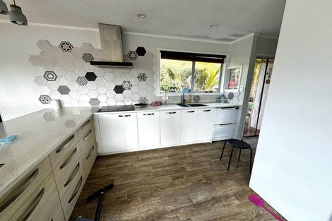 Photo of property in 19 Aquarius Avenue, Glen Eden, Auckland, 0602