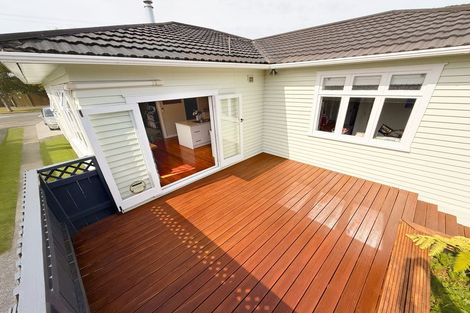 Photo of property in 4 Norton Park Avenue, Fairfield, Lower Hutt, 5011
