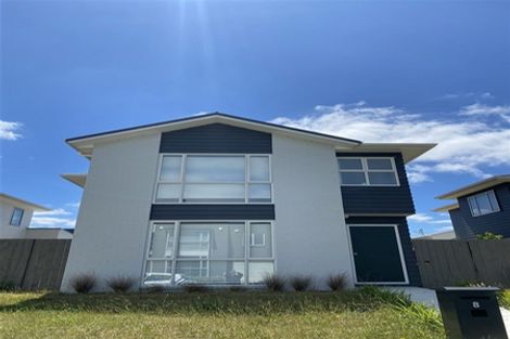 Photo of property in 8 Aeronautic Road, Takanini, 2112