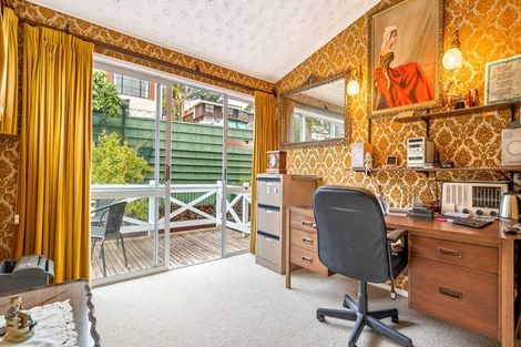 Photo of property in 32 Deane Avenue, Titirangi, Auckland, 0604