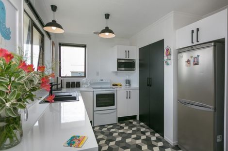 Photo of property in 506 Devon Street East, Strandon, New Plymouth, 4312