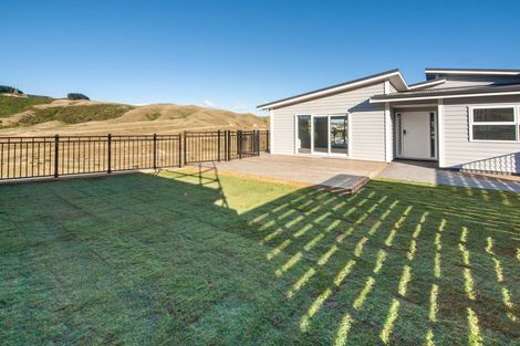 Photo of property in 17 Hattersley Grove, Churton Park, Wellington, 6037