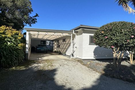 Photo of property in 25 Lysnar Street, Okitu, Gisborne, 4010