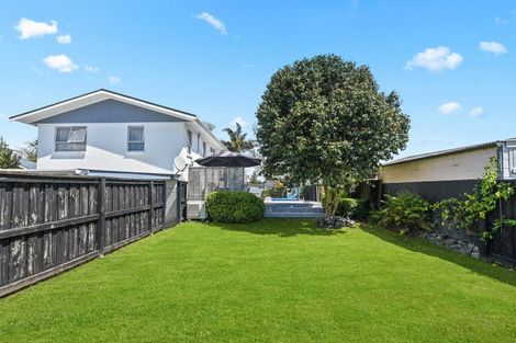 Photo of property in 17 Samuel Place, Queenwood, Hamilton, 3210