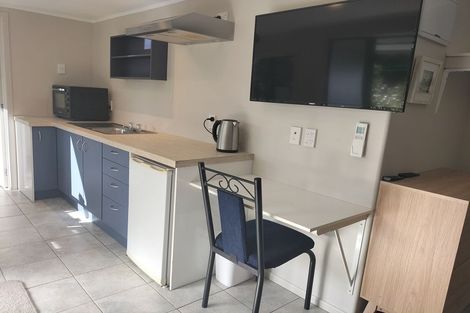 Photo of property in 8 Scoresby Street, Opua, 0200