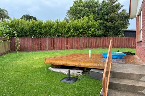 Photo of property in 1/14b Camrose Place, Glenfield, Auckland, 0629