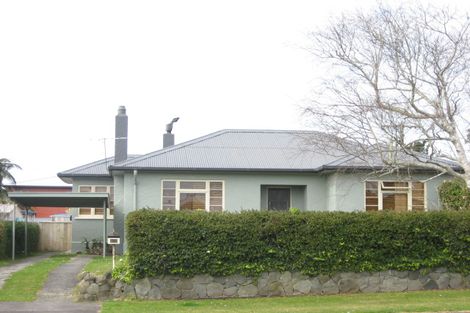 Photo of property in 403 Carrington Street, Upper Vogeltown, New Plymouth, 4310