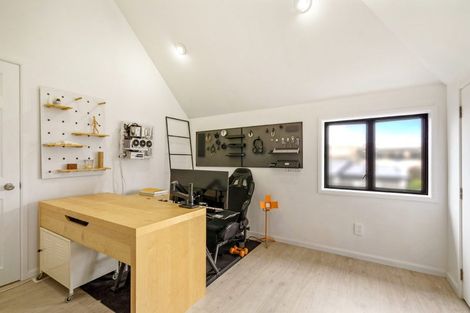 Photo of property in 3/52 Taharoto Road, Takapuna, Auckland, 0622