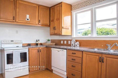 Photo of property in 6 York Avenue, Heretaunga, Upper Hutt, 5018