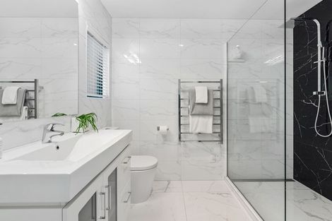 Photo of property in 47 Emlyn Place, Torbay, Auckland, 0630