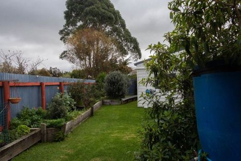 Photo of property in 16 Shoemaker Road, Waipu, 0510