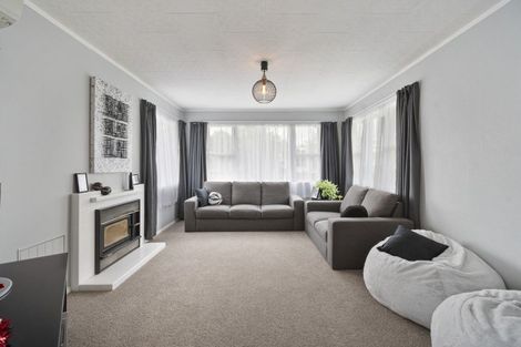 Photo of property in 3 Somerset Crescent, Highbury, Palmerston North, 4412