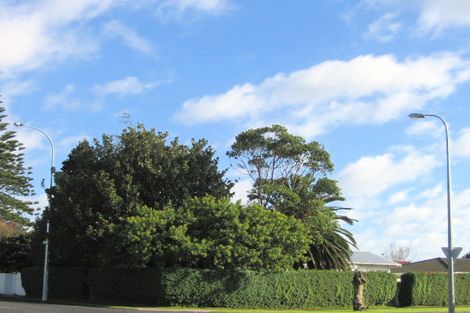 Photo of property in 52 Kolmar Road, Papatoetoe, Auckland, 2025