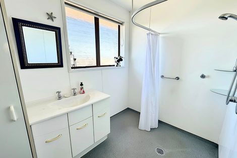 Photo of property in 9 Stiles Avenue, Waipukurau, 4200