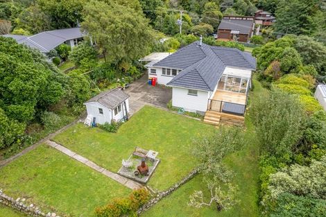 Photo of property in 489 Stokes Valley Road, Stokes Valley, Lower Hutt, 5019