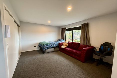 Photo of property in 17 Rexs Way, Green Island, Dunedin, 9018