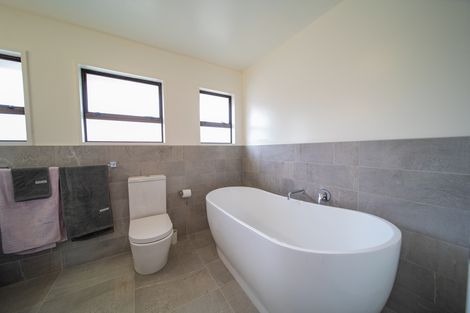 Photo of property in 36 Rivers Street, Alexandra, 9320