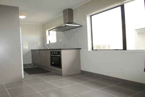 Photo of property in 2/24 Trevor Hosken Drive, Wiri, Auckland, 2104