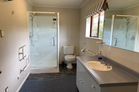 Photo of property in 18 Orchard Road, Wanaka, 9382