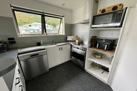 Photo of property in 46 Castlerea Street, Wainuiomata, Lower Hutt, 5014