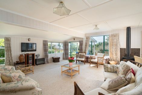 Photo of property in 32 Rainbow Drive, Rainbow Point, Taupo, 3330